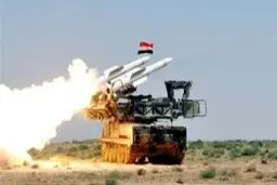 درگیری پدافند سوریه با اهداف متخاصم در آسمان لاذقیه