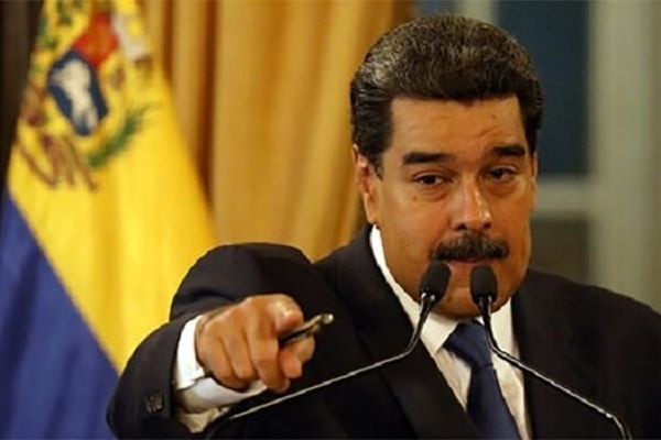 مادورو: آمریکا به دنبال راه‌اندازی جنگ در ونزوئلا هستند
