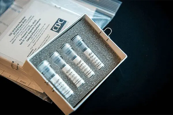 انتقال ۱۰ هزار کیت تشخیص کرونا از آلمان به ایران
