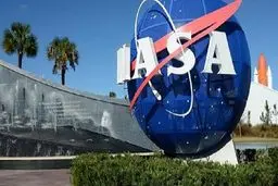 کرونا به ناسا هم رسید