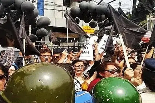 آغاز تظاهرات علیه قانون تبعیض مذهبی و مسلمان‌کشی در هند