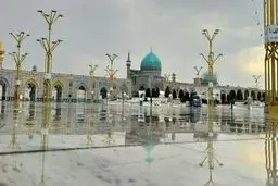 عکس: بارش باران در حرم رضوی