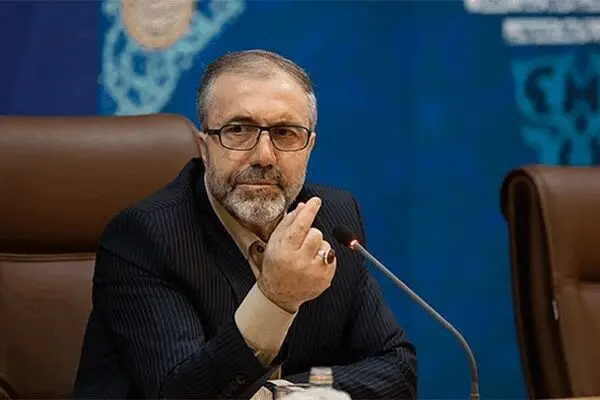 ذوالفقاری: پمپ بنزین ها به هیچ عنوان تعطیل نیست