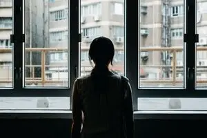  قرنطینه با ذهن و بدن شما چه می‌کند؟