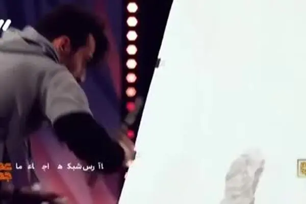 فیلم: نقاشی چهره حاج قاسم روی صحنه عصر جدید
