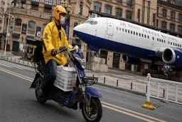 بازگشت زندگی به ووهان به روایت تصویر