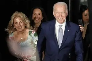 بی‌اعتنایی رسانه‌ها به پرونده فساد اخلاقی جو بایدن