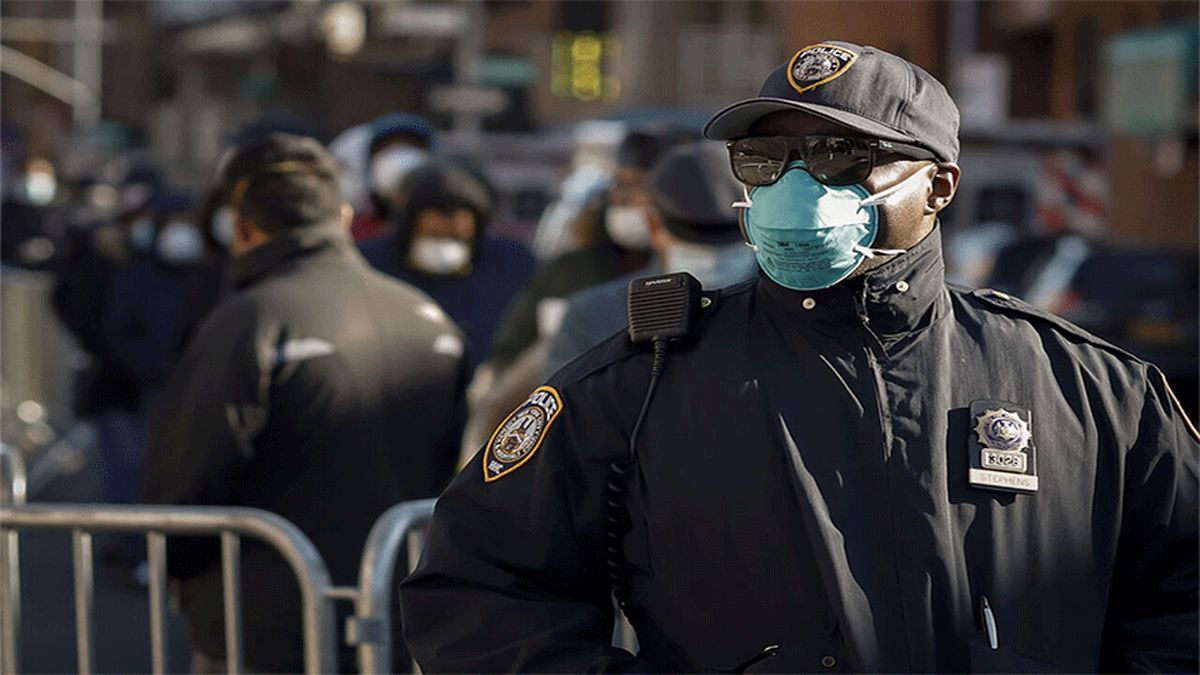ابتلای ۱۲۰۰ نفر از نیروهای پلیس نیویورک به کرونا