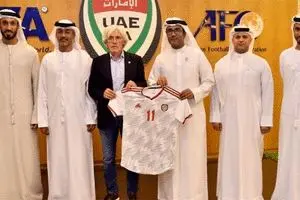 اخراج عجیب سرمربی امارات بدون حتی یک بازی