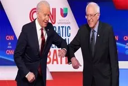 برنی سندرز کنار کشید