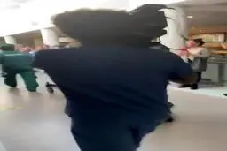 فیلم: لحظه خروج بوریس جانسون از ICU