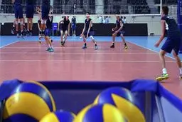 دم خروس فدراسیون والیبال بیرون زد!