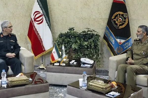 دیدار سرلشکر باقری با فرمانده کل ارتش به مناسبت روز ارتش