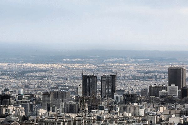 شاخص کیفیت هوای تهران به عدد ۱۰۰ رسید