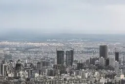 شاخص کیفیت هوای تهران به عدد ۱۰۰ رسید
