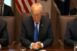 ترامپ پیشنهادش را پس گرفت