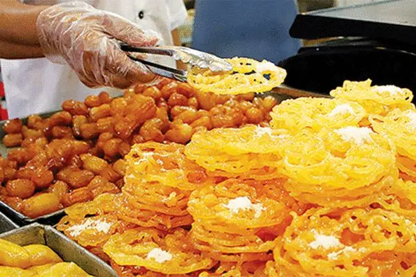 مردم از خرید زولبیا و بامیه فله‌ای خودداری کنند