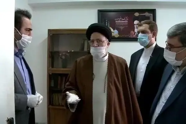 فیلم: بازدید سرزده رئیسی از دادسرای شهرستان ری