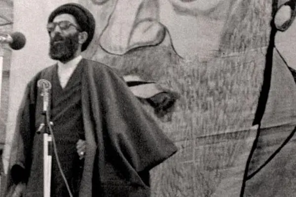 آیت الله خامنه ای: معنای مستضعفین، فقرا و پابرهنگان نیست؛ آیین‌نامه انقلاب اسلامی (5)
