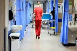 انگلیس در مقابل کرونا توان ندارد