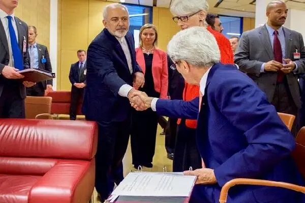 تحریم تسلیحاتی ایران با امضای ظریف!