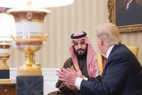 شاخ و شانه کشیدن ترامپ برای بن سلمان