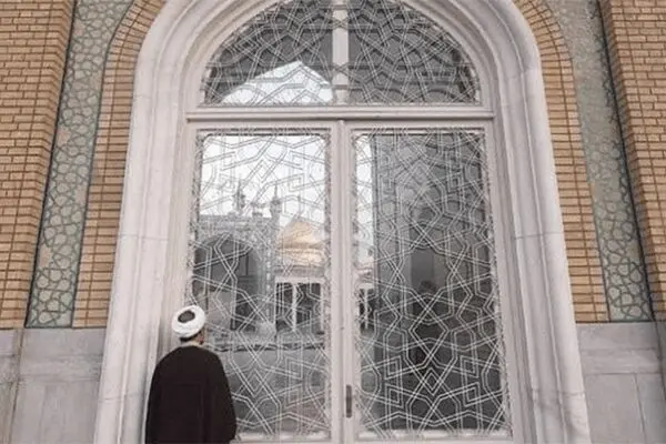 حضور در مساجد فقط نیم ساعت