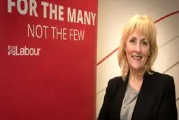 دبیرکل حزب کارگر انگلیس استعفا داد