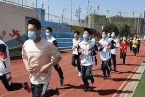 مرگ چند دانش‌آموز چینی در کلاس ورزش!