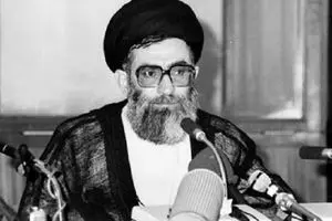 آیت الله خامنه ای: سنت الهی بر نابودی نظام اشرافی‌گری است؛ آیین‌نامه انقلاب 14