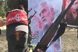مانور جنبش فلسطینی با تصاویری از سردار سلیمانی و نصرالله