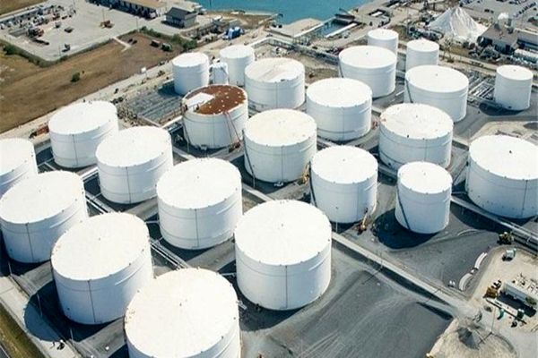 کاهش قیمت نفت و وضعیت نامناسب مخازن استراتژیک ایران