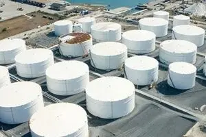 کاهش قیمت نفت و وضعیت نامناسب مخازن استراتژیک ایران
