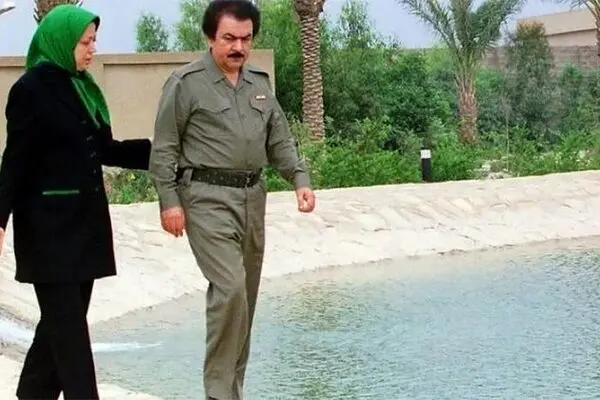 مسعود رجوی چگونه از اعدام، جان سالم به در برد؟