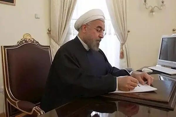 وزیر صنعت برکنار شد