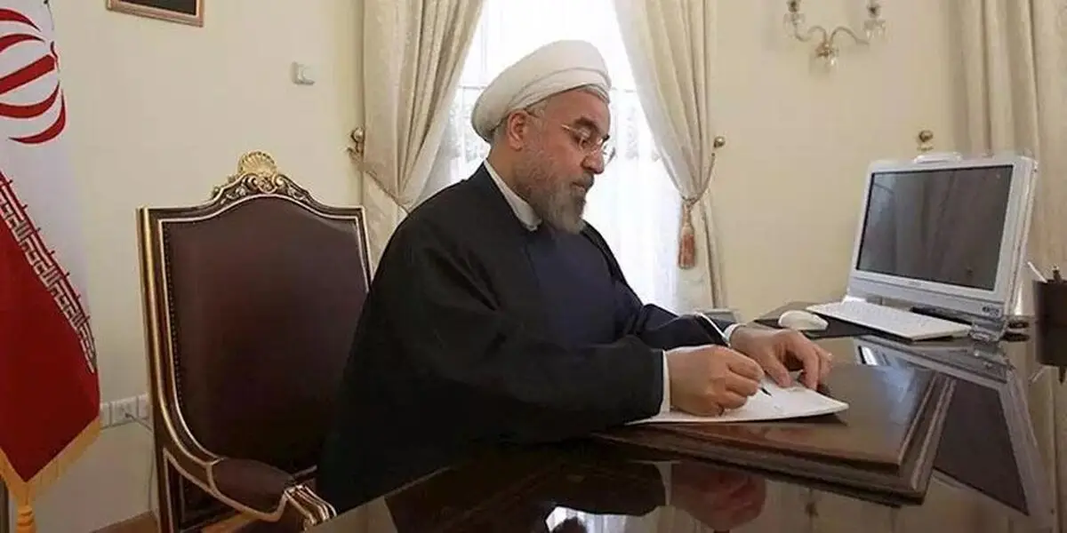 وزیر صنعت برکنار شد