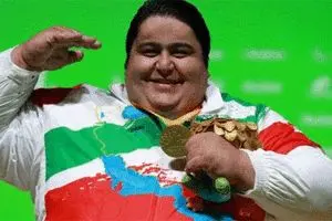 عکس:  رونمایی از تندیس مرحوم سیامند رحمان