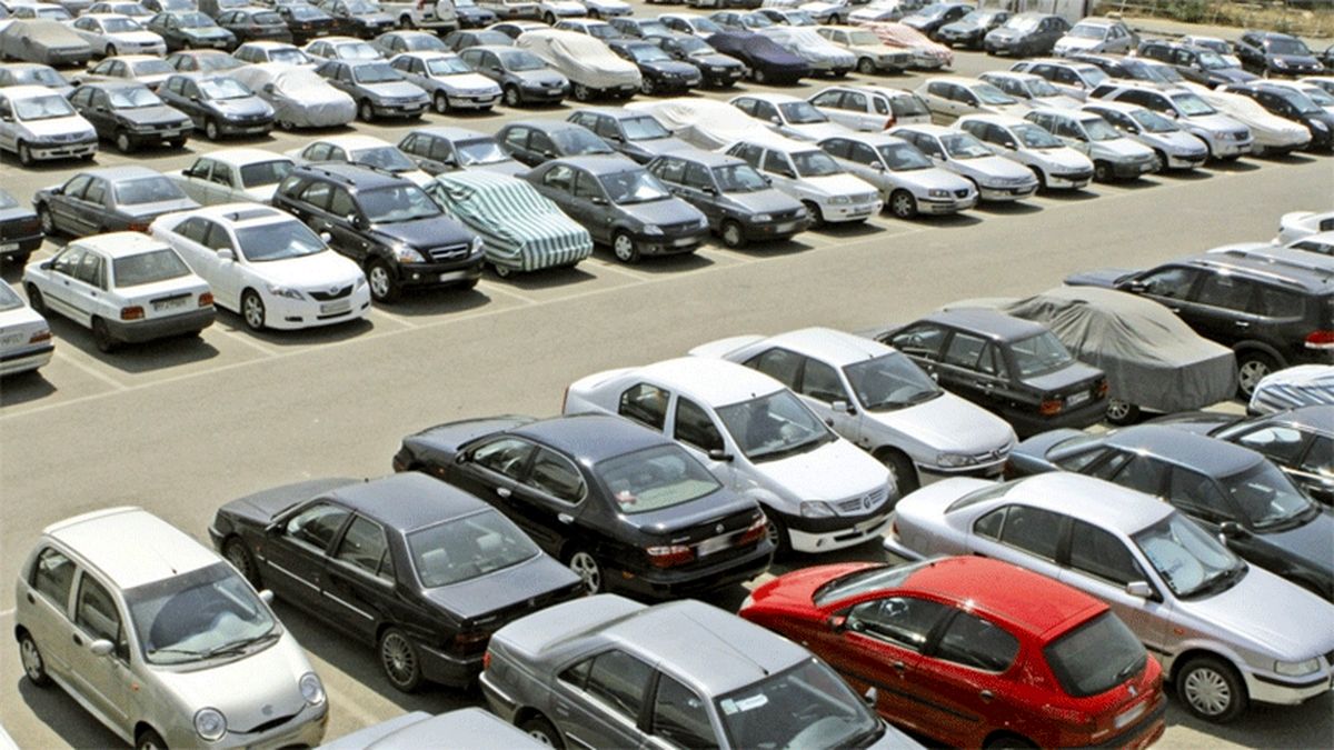 ریزش قیمت خودروهای داخلی در بازار ادامه دارد