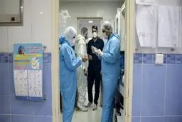 عکس: پرستارى که در روز پرستار به پدر شهیدش پیوست