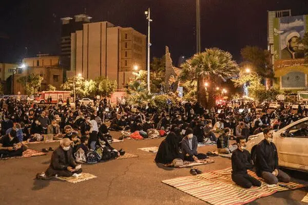تصاویر: روشن شدن چراغ مساجد در شب‌های قدر