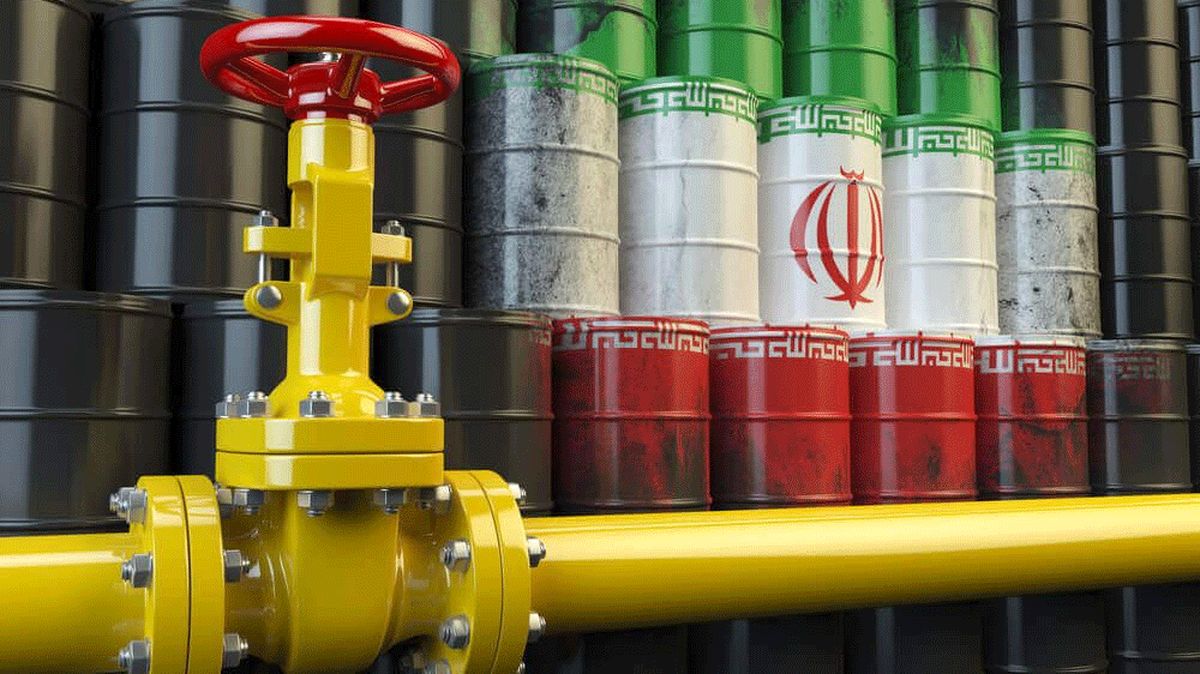 تولید نفت ایران به زیر ٢ میلیون بشکه سقوط کرد