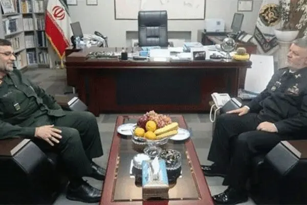 دیدار فرماندهان نیروی دریایی ارتش و سپاه