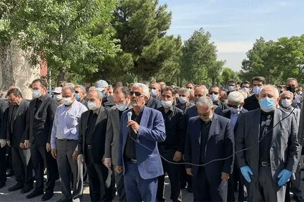 عکس: حضور ظریف و زنگنه در تشییع کاظم‌پور اردبیلی
