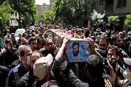 پیکر شهید مدافع حرم اصغر پاشاپور تشییع شد