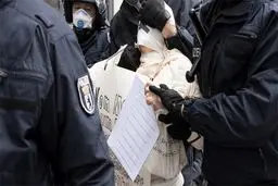 آلمانی ها بار دیگر علیه قرنطینه به خیابان ها آمدند