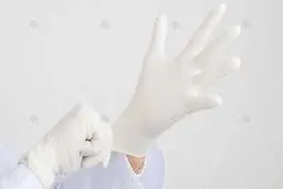 پوشیدن دستکش ویروس کرونا را پخش می‌کند