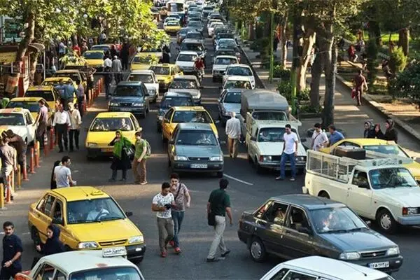 ساعت کاری در تهران شناور شد