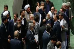 انتقالی وکلای ملت به خانه دولت