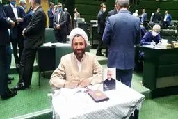 مجلس انقلابی به چه معناست؟ / نقدی بر شعارزدگی منتخبین مجلس یازدهم