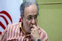 عکس: حرکات عجیب ۲ مجری تلویزیون در خیابان